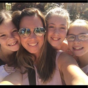 Meet your Posher, Kara